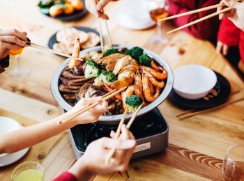 【健康主题】佳节保健关键在分量非禁食